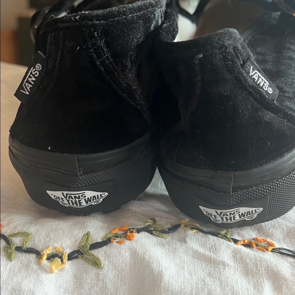 Vans velvet t strap shoes - Picture 4 of 6